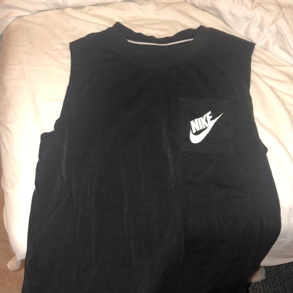nike tank - Picture 1 of 1